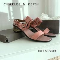 ราคา charles & keith รองเท้า ส้นสูง 2 นิ้ว สีชมพู มือสอง (13099128800)