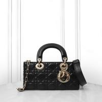 ราคา สินค้าแท้มือสอง กระเป๋า Dior Princess Diana กระเป๋าถือ กระเป๋าสะพายข้างผู้หญิง (41901187826)