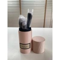 ราคา ‼️ของแท้จากคิงส์เพาเวอร์‼️ เซตแปรงแต่งหน้าพร้อมกระบอกใส่แปรงสุดหรู จาก Gucci (25581271959)