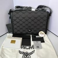 ราคา กระเป๋าสะพายข้าง MCM ผู้ชาย สีดำ งานผ้า jacguard ตัดต่อหนัง nappa leather messenger bag ของแท้ (27703380954)