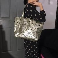 ราคา BAO ISSEY MI กระเป๋าสะพายสีเงินขนาดใหญ่ 2 มือ คุณภาพดีที่สุด (55106087818)