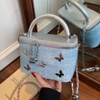ราคา พวงกุญแจโซ่และกระเป๋าคลัตช์ขนาดเล็กสำหรับผู้หญิง แฟชั่นใหม่ สายสะพายไหล่ข้างเดียว (50406635693)