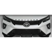 ราคา โลโก้ Fortuner บนฝากระโปรงหน้า (สีดำเงา) Hood Emblem (Piano Black) อะไหล่แท้ TOYOTA รุ่นรถ Fortuner รุ่นปี 2015-2024 (29002483321)