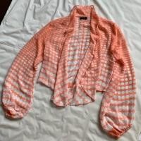 ราคา เสื้อคลุมผ้าชีฟอง มือสองสภาพดี แบรนด์ ZEIN size M สีส้มลายจุด พลิ้วสวย แขนยาวตุ๊กตา (2785595656)