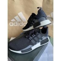 ราคา New Adidas NMD R1 แถบข้างลาย *มีตำหนิ ขอบบูสล่างเปลี่ยนสีจากการเก็บ มือ1ของแท้พร้อมส่ง ขอดูรูปเพิ่มได้ค่ะ (20926060387)