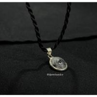 ราคา แกะสลักจี้ไหมดำ แก้วขนเหล็ก กรอบเงินแท้ พร้อมสร้อยเชือก Black Rutile Silver Classic Pendant (47801808378)