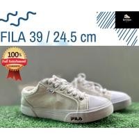 ราคา (Size 39/24.5cm) FiLA รองเท้าผ้าใบ ของแท้ มือสอง (22117226897)