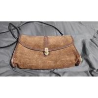 ราคา Givenchy Chocolate shoulder bag สีเฟรดจากการใช้งาน (29883687454)