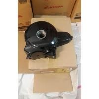 ราคา 11341-KRS-600ฝาครอบด้านซ้ายข้างจานไฟเวฟ100sรุ่นสตาร์ทมือ รุ่นยูบ๊อก อะไหล่แท้HONDA (17529403377)