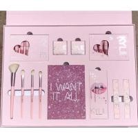 ราคา Kylie janner set เครื่องสำอางขนาดใหญ่ เซ็ทเดียวจบครบทั้งใบหน้า (479287168)
