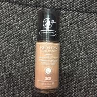 ราคา Revlon Colorstay Makeup Foundation สี 300 เหลือ 70-80% (1612777651)