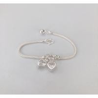 ราคา สร้อยข้อมือห้อยจี้พลอยหัวใจสีขาวเงินแท้925 เครื่องประดับเงินแท้ สร้อยข้อมือ สร้อยเงินแท้ (22335702898)