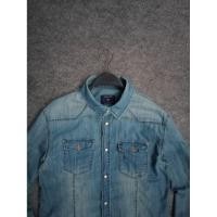 ราคา KEMEJA เสื้อเชิ้ตยีนส์ Guess ไซส์ M (49257550644)