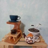 ราคา แท่นดริปกาแฟ แท่นดริปกาแฟไม้สน Coffee drip stand (11655561193)