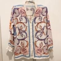 ราคา อก 46" ยาว 28" เสื้อ Blueberry Nights มือสองสภาพดีจ้า (19472756414)