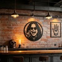 ราคา [poslajudo] เพลงพัดลมของขวัญ Rocker Wall Art Sign รอบโลหะสีดํา Rock Singer Decor สําหรับห้องนอน Music Room Rock แฟนสไตล์ผนังตกแต่งสําหรับ Home (58059533664)