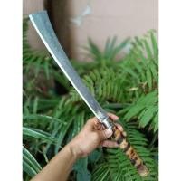 ราคา มีดพร้า พร้าปลายตัด พร้าโต้ มีดใช้งาน มีดแคมป์ มีดเดินป่า มีดสนาม 15.5” ตลป. ตีร้อนชุบแข็ง ผิวไฟ ด้ามไม้ไผ่ คอสแตนเลส (27975352581)