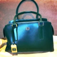ราคา สีเขียว เหนียวทรัพย์ กระเป๋าถือสตรี มือสอง สภาพ 80% (2063192422)