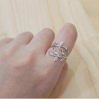 ราคา Minimalist925 แหวนใบมะกอกเงินแท้ (160457636)