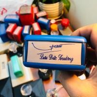 ราคา Engrave Signature Stamps แสตมป์ลายเซ็นพร้อมชื่อได้ตามต้องการ ตัวอ่อนแสตมป์คุณภาพดีเงาแท้ (57659537376)