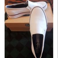 ราคา รองเท้าผู้หญิงKedsแท้ แบบสลิป-ออน มือสอง (1383621102)