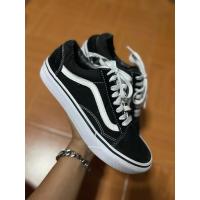ราคา Vans สีดำ ไซร้ 38/24 มือสองของแท้ (29436922989)