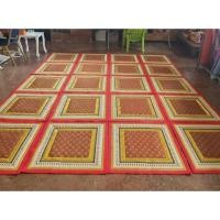 ราคา ผ้ารองอาสนะ ลายสีแดงและเหลือง ขนาด 26"×26" สำหรับพระสงฆ์ (54310267193)