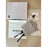 ราคา BaoBao Issey Miyake Flat Backpack Matte Light Grey (12444746956)