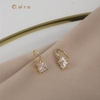ราคา Exquisite Block Earrings S925 Silver Stitch Compact Earrings Female Niche High-end Earrings Claire (27922301878)
