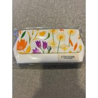 ราคา L'occitaneแท้ใหม่ กระเป๋าลายใหม่ลายสวยน่ารักมากๆค่ะใบเล็กน่ารักค่ะมีกระจกเล็ก (25356758436)