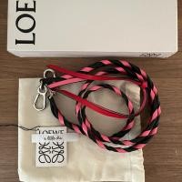 ราคา สายกระเป๋า LOEWE มือสอง ของแท้ 100% (27569364310)