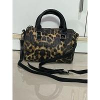 ราคา กระเป๋าทรงหมอนMango มือสอง (40078810104)