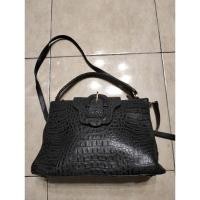 ราคา กระเป๋าหนังมือสอง แบรนด์guy laroche (26863326927)
