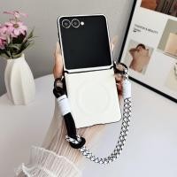 ราคา ​ [พร้อมส่ง] เคสหนัง Samsung Flip 5/6/7 ทรงกระเป๋า พร้อมสายคล้องถักพาสเทล (23179837134)