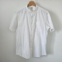 ราคา Uniqlo มือสอง เสื้อเชิ้ตแขนสั้น คอจีน สีขาว size S (29867842176)