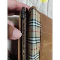 ราคา กระเป๋าสตางค์ใบยาวburberrysแท้ (41661920261)