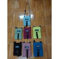 ราคา กระเป๋าผ้าแคนวาสเกรดเอคล้องคอสะพายข้างใส่โทรทัพย์เพื่อความสดวกในการทำกิจกรรมค่ะ (27301139955)