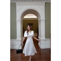 ราคา Pirunya เดรสสีขาวผ้าซาติน (23531875407)