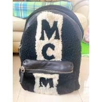 ราคา MCM backpack สีดำสลับขาว (42725881191)
