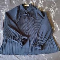 ราคา ชุดเซ็ตอัดพลีทสาวอวบ งานแพง เสื้อแขนยาว กางเกงขายาว สีกรม มือ2สภาพดีมากใส่ครั้งเดียวค่ะ (27315448928)