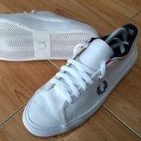 ราคา FRED PERRY เบอร์ 41 ยาว 26 เซน(42 เท้าบางใส่ได้) อัปเปอร์มีเก็บสีมาบางๆ ส้นไม่ปะ ซอฟท์เดิม พื้นยาง (3317436341)