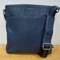 ราคา HAZZYS Saffiano Leather Crossbody bag size 10.5*11 นิ้ว #HAZZYS (43951437523)
