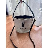 ราคา ส่งต่อกระเป๋าทรงถัง longchamp อุปกรณ์ครบ สภาพ 60% (29771933211)