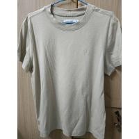 ราคา เสื้อยืดคอกลมสีเบจ Calvin Klein (56102885495)