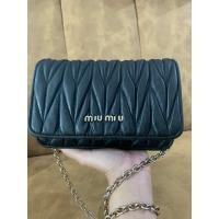 ราคา กระเป๋ามิวมิว miu miu 8” หนังแท้✅แท้ (22472551560)