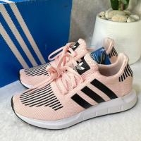 ราคา รองเท้าผ้าใบ adidas Swift Run J Children’s Unisex Fitness Shoes Black EU4 (27236383135)