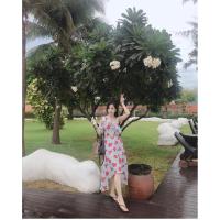 ราคา Lyn Around ชุดเดรสสีฟ้า ลายดอกไม้ (18692872658)