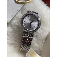 ราคา MICHAEL KORS นาฬิกาข้อมือผู้หญิง รุ่น MK3190 Darci Silver Dial Pave Bezel - Silver (7091436133)