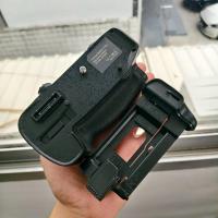 ราคา [มือสอง] Vertical Battery Grip BG-2N for Nikon D7100 D7200 (43259721029)