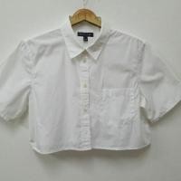 ราคา พร้อมส่ง ‼ เสื้อครอบสีขาวแขนสั้น มีกระเป๋า แบรนด์ Banana Republic (10883484593)